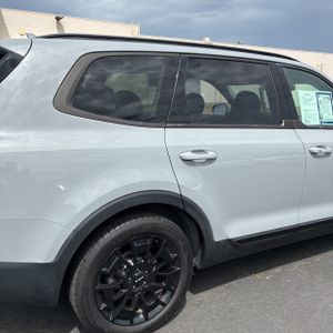2022 KIA TELLURIDE EX photo 8