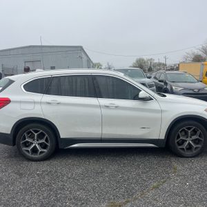 BMW X1 XDRIVE28I - 10