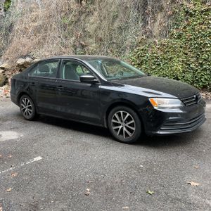 VOLKSWAGEN JETTA 1.4T SE - 10