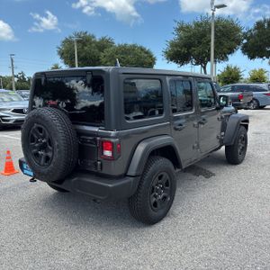 صورة 7 لـ 2021 JEEP WRANGLER UNLIMITED SPORT