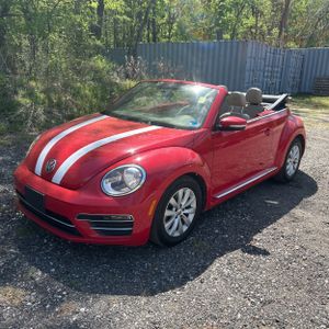 VOLKSWAGEN BEETLE CONVERTIBLE 2.0T S - 1