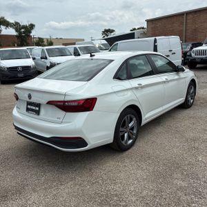 2023 Volkswagen JETTA SE photo 8