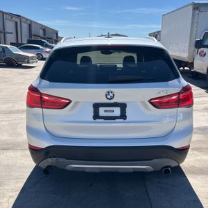 BMW X1 XDRIVE28I - 6