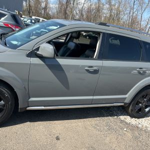 DODGE JOURNEY CROSSROAD - 4