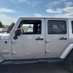 JEEP WRANGLER UNLIMITED SAHARA - 4