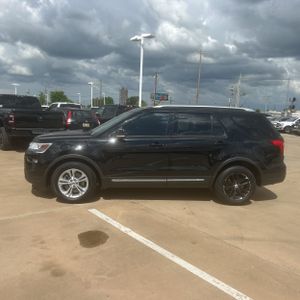 FORD EXPLORER XLT - 3