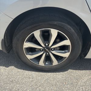 صورة مصغرة 19 لـ 2022 KIA RIO S