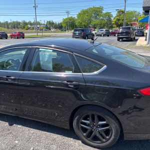 FORD FUSION SE - 6