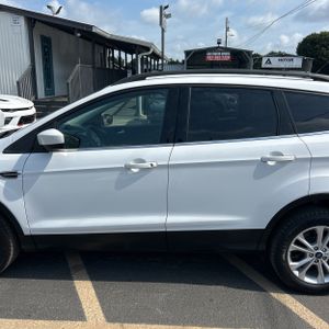 2018 FORD ESCAPE SE — фото 4