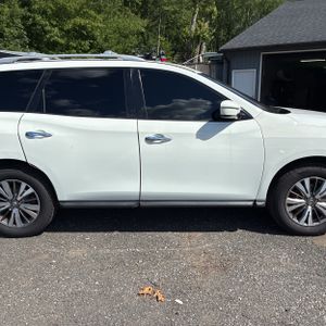 صورة 11 لـ 2017 Nissan PATHFINDER SV