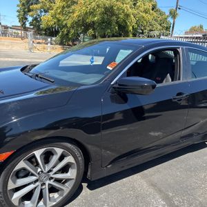 صورة 2 لـ 2018 Honda CIVIC SI