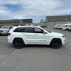 JEEP GRAND CHEROKEE ALTITUDE - 10