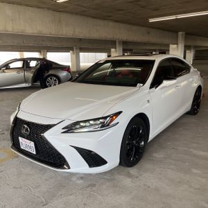 LEXUS ES 300H F SPORT HANDLING - 1