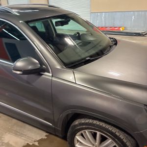 VOLKSWAGEN TIGUAN 2.0T S - 9