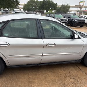 FORD TAURUS SES - 9
