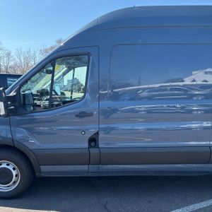 FORD TRANSIT 250 - 4