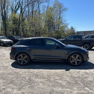 PORSCHE MACAN GTS - 10