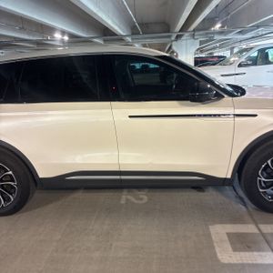 صورة مصغرة 11 لـ 2025 Lincoln NAUTILUS HYBRID PREMIERE