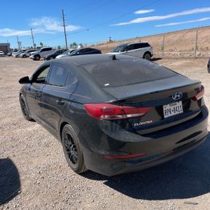 HYUNDAI ELANTRA SEL - 5