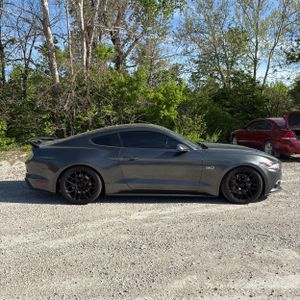 FORD MUSTANG GT PREMIUM - 10