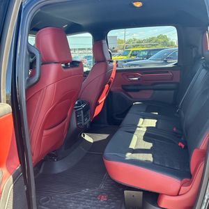 صورة 33 لـ 2019 RAM 1500 REBEL