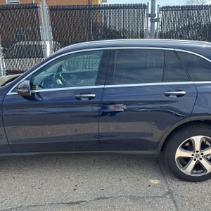 MERCEDES-BENZ GLC - 4