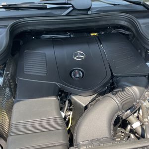 2025 Mercedes-BENZ GLE — миниатюра 46