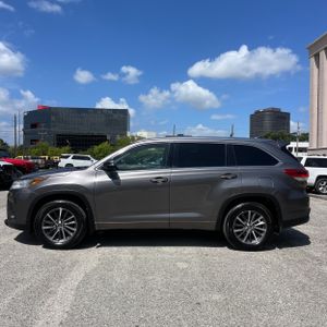 2018 Toyota HIGHLANDER XLE 照片 3