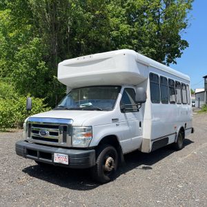 FORD E-350 CUTAWAY - 1