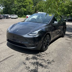 TESLA MODEL Y LONG RANGE - 1