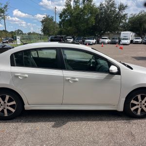 2012 Nissan SENTRA 2.0 SR 照片 11
