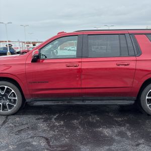 CHEVROLET SUBURBAN RST - 4