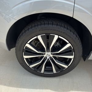 صورة مصغرة 19 لـ 2024 Volvo XC60 B5 PLUS DARK THEME