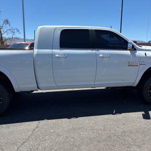 2014 RAM 2500 LARAMIE 缩略图 11