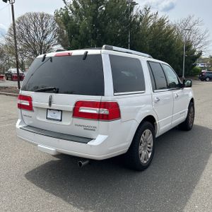 LINCOLN NAVIGATOR BASE - 8