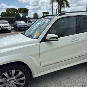 Mercedes-Benz GLK Class GLK350 - 2