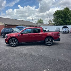 FORD MAVERICK LARIAT - 3