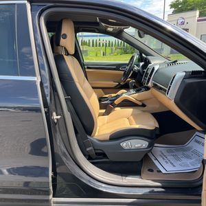 2016 Porsche CAYENNE S 缩略图 33