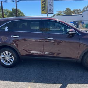 صورة مصغرة 11 لـ 2017 KIA SORENTO LX