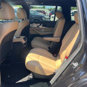 2025 Mercedes-BENZ GLS 缩略图 34
