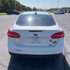 2016 FORD FOCUS SE 照片 7