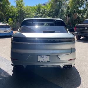 PORSCHE CAYENNE GTS - 7