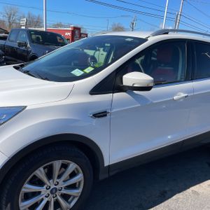 FORD ESCAPE TITANIUM - 2