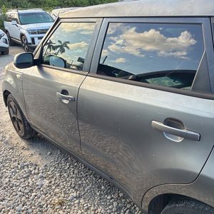 صورة 42 لـ 2014 KIA SOUL BASE