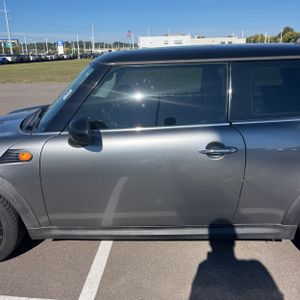 صورة 4 لـ 2010 MINI COOPER BASE