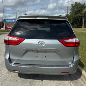 2016 Toyota SIENNA XLE 8-PASSENGER 照片 7
