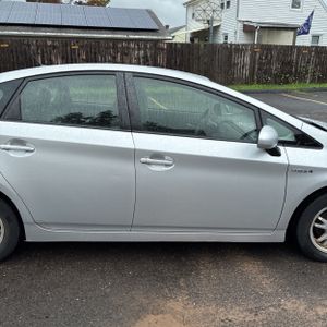 2011 Toyota PRIUS TWO — миниатюра 11