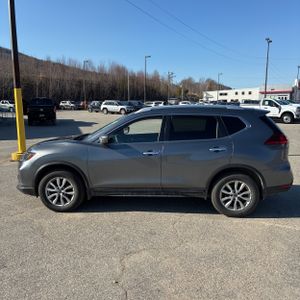 NISSAN ROGUE SV - 3