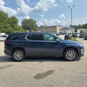 صورة 10 لـ 2022 Chevrolet TRAVERSE LS