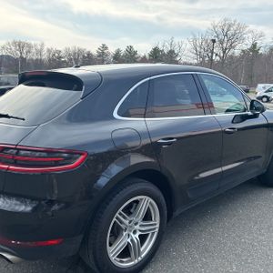 PORSCHE MACAN S - 9